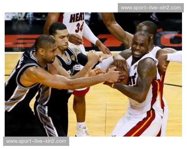 铁血与绿色的宿命碰撞：热火vs凯尔特人集锦，谁才是东部真正的硬骨头？